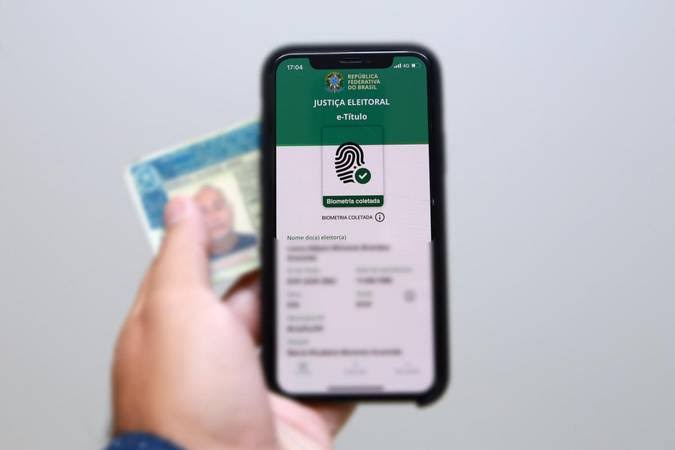 E-título pode ser baixado até as 23h59min deste sábado, alerta TSE