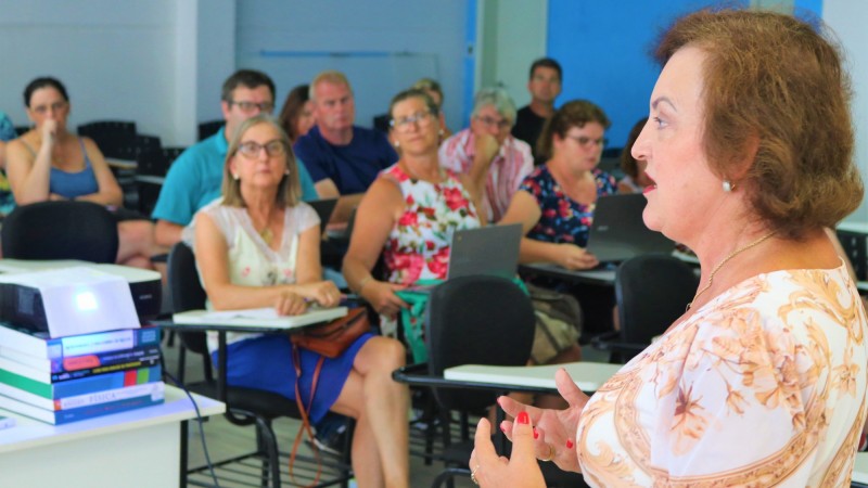 Preparação para os Estudos de Recuperação envolve diretores e professores a fim de combater evasão escolar