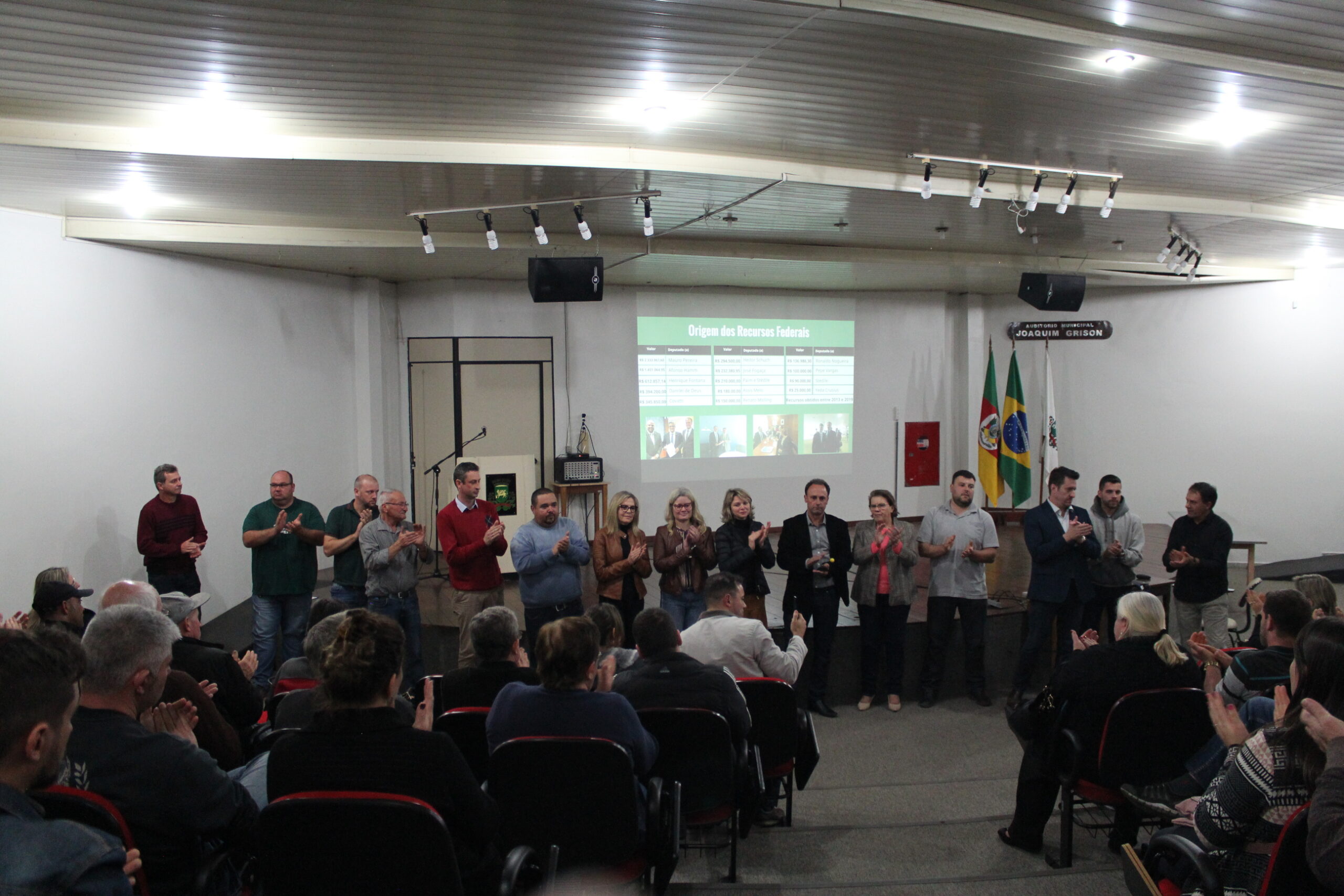 Asfalto no interior: 8 comunidades serão diretamente beneficiadas