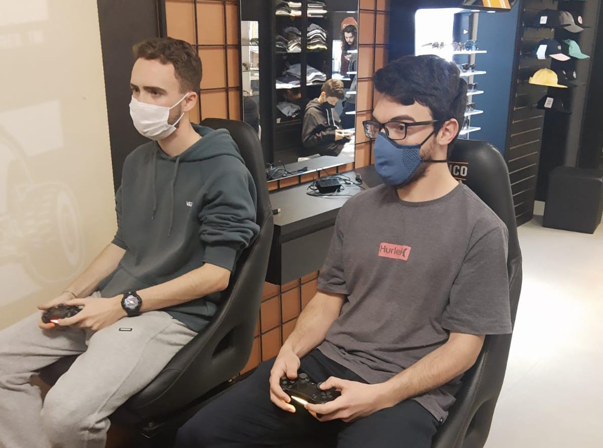 Campeonato de videogame da CIC iniciou com 16 participantes de 11 empresas