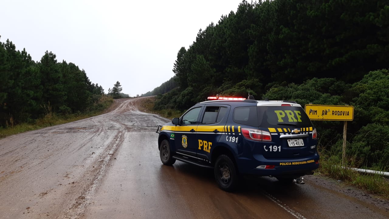 PRF resgata casal de idosos perdido na serra da Rocinha, divisa entre RS e SC