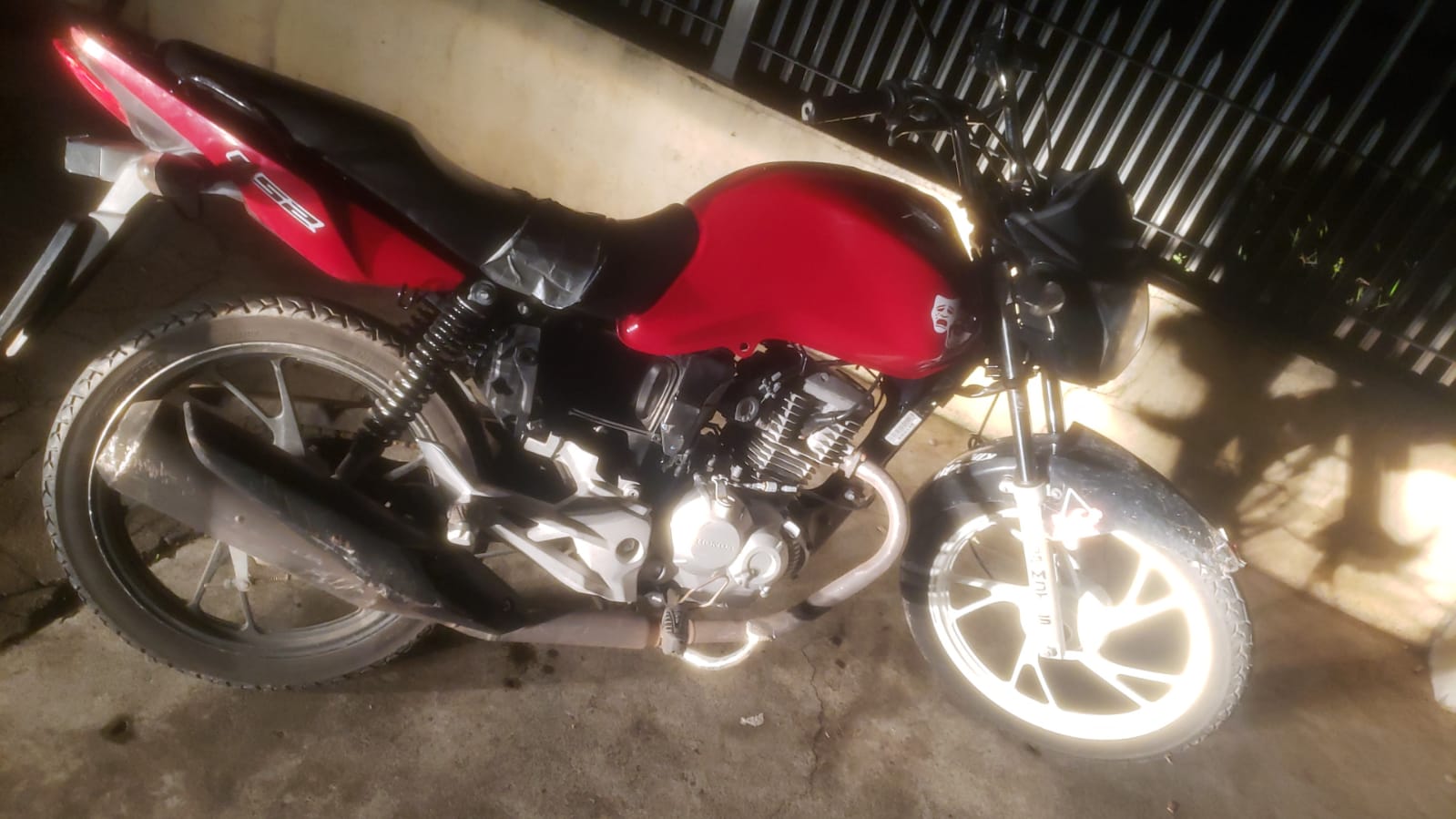 Condutor embriagado é detido após realizar manobras perigosas com moto em via pública em São Marcos