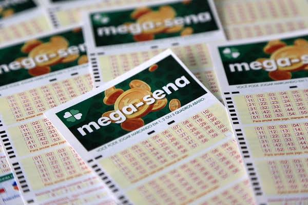 Mega-Sena deste sábado deve pagar prêmio de R$ 32 milhões