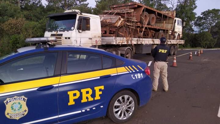 PRF de Santa Catarina flagra passageiro infectado com Covid-19 que fugiu de hospital de Goiás