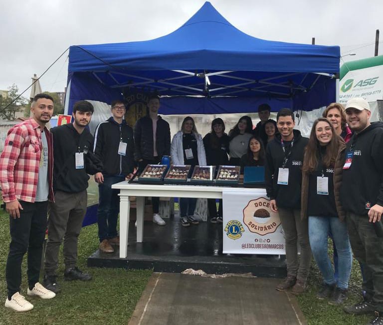 LEO Clube São Marcos realiza campanhas solidárias para tornar o Natal de crianças carentes mais especial