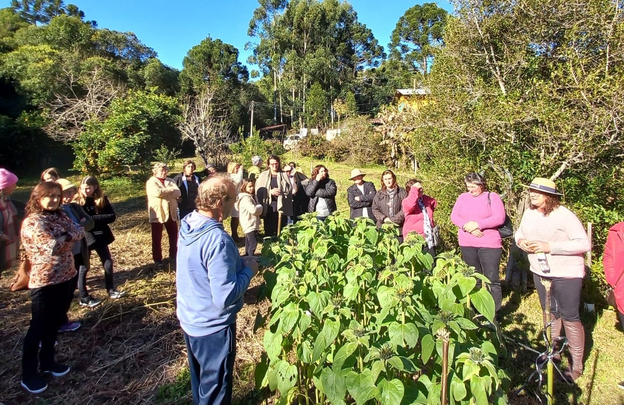 Emater organiza visita técnica em São Jacó