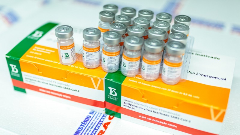 127,6 mil doses de Coronavac chegaram ao Estado na noite desta quinta