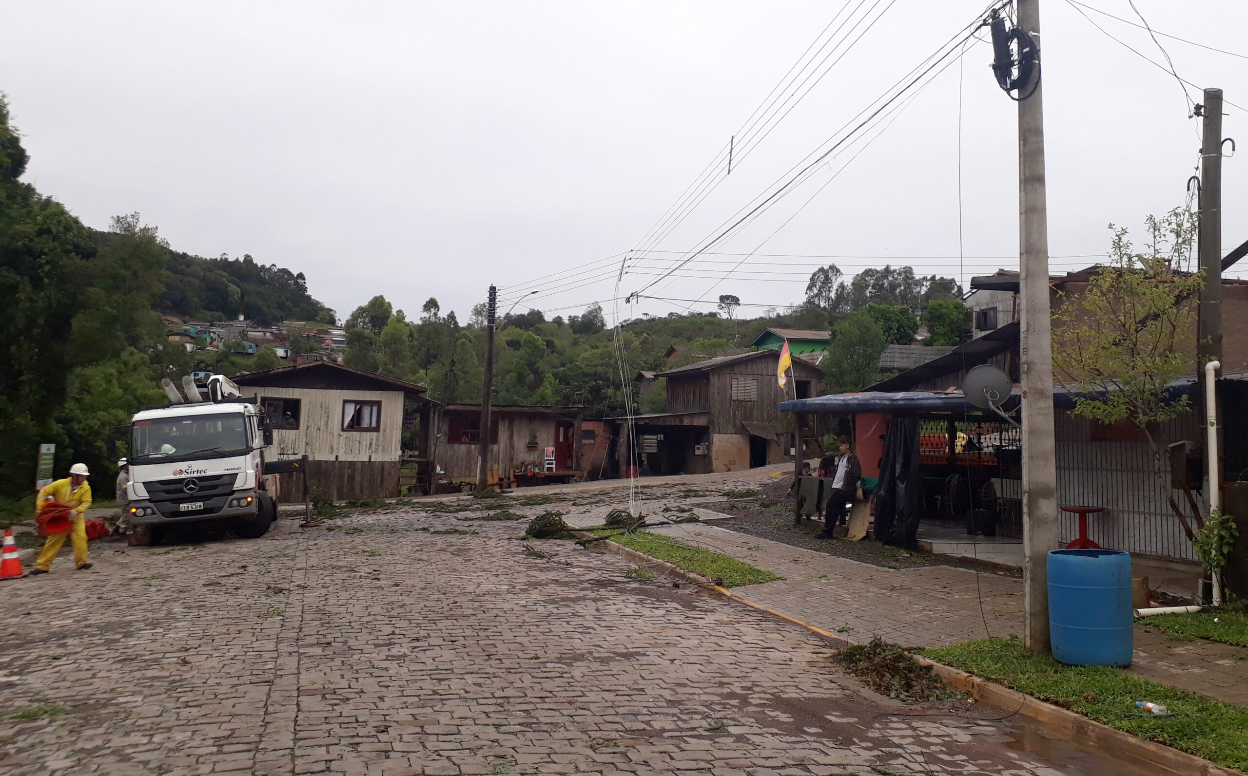 RGE ainda trabalha para restabelecer energia após temporais