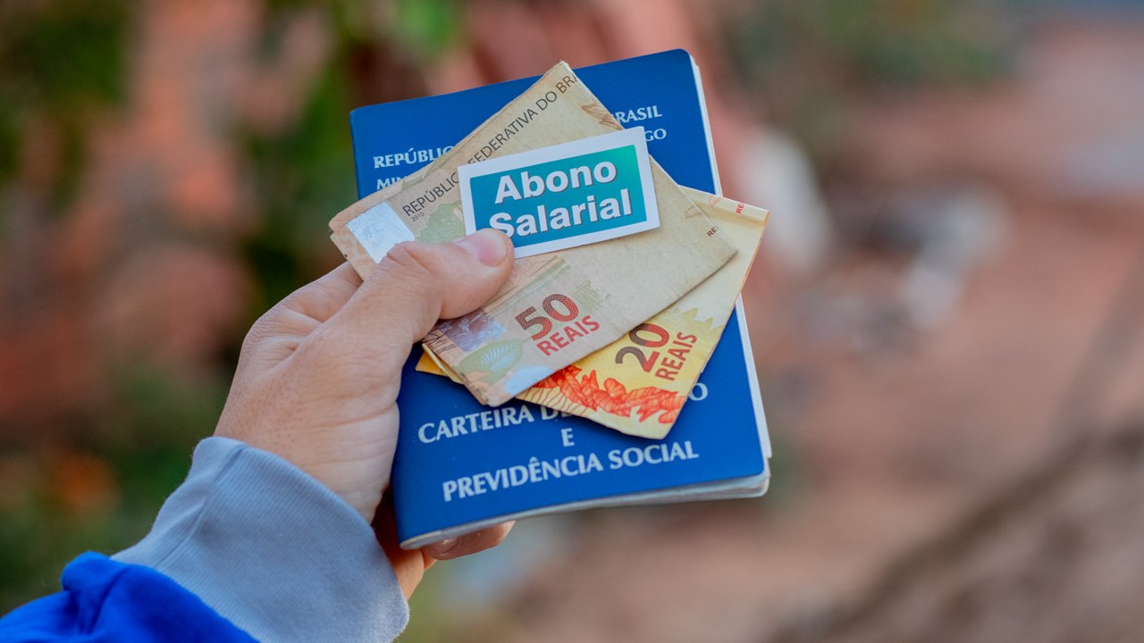 Mais de 247 mil trabalhadores ainda não sacaram o abono salarial referente a setembro