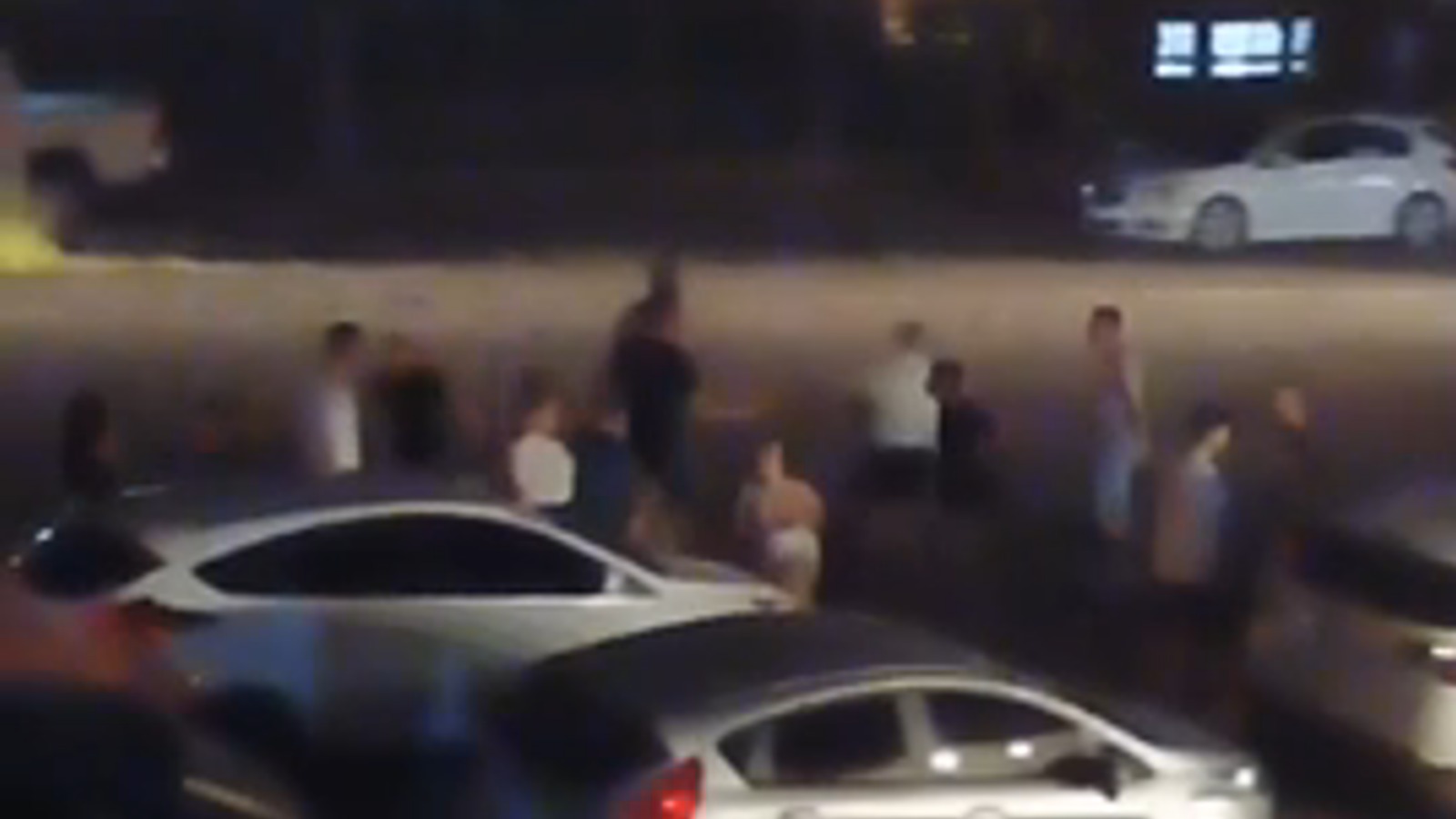 Homens e mulheres protagonizaram tumulto e briga generalizada no fim de semana em São Marcos