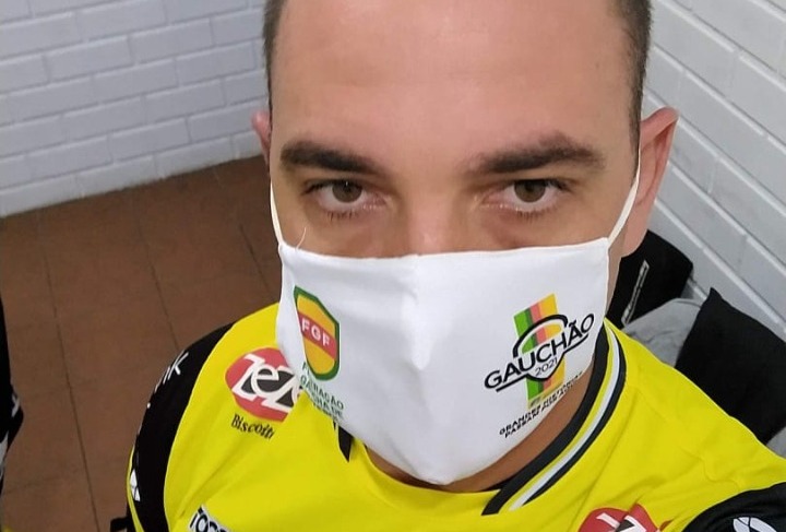 Eder Zanella já não apita o Gauchão em 2022 e deixa os gramados