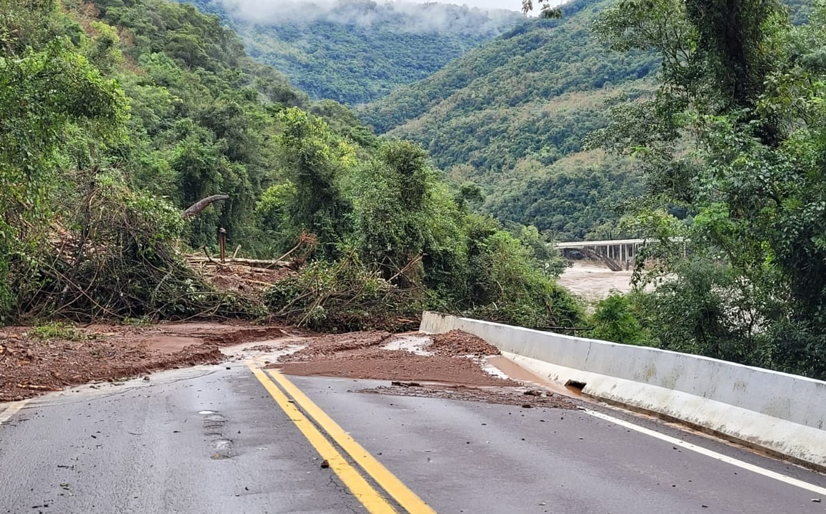 Confira os pontos de bloqueios na Serra das Antas, na BR 116 e ERS 122