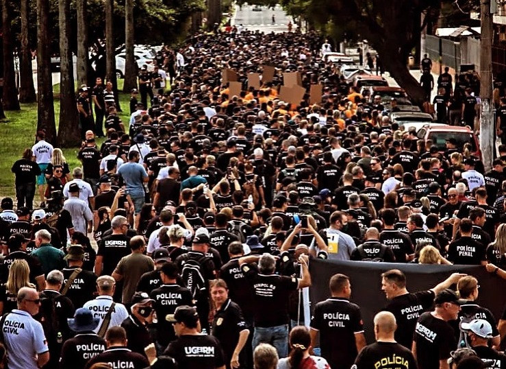 Proposta de recomposição salarial desagrada e Delegados da Polícia Civil do RS anunciam novas medidas de protesto