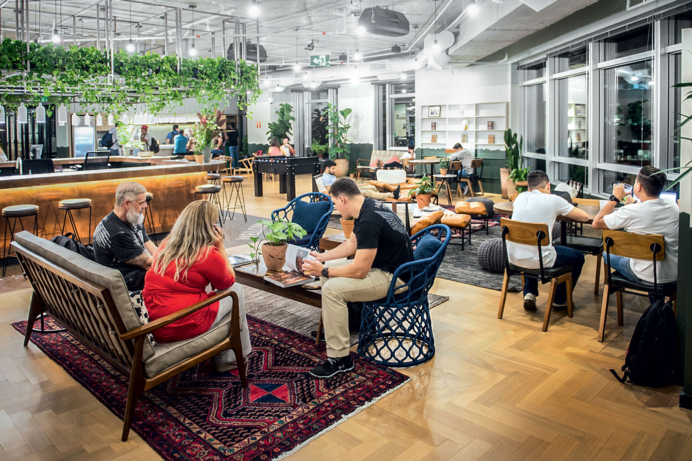 Ambiente de coworking, do networking a novas amizades