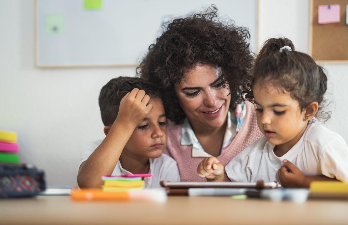 Como criar momentos de conexão e aprendizado em família durante as férias escolares?