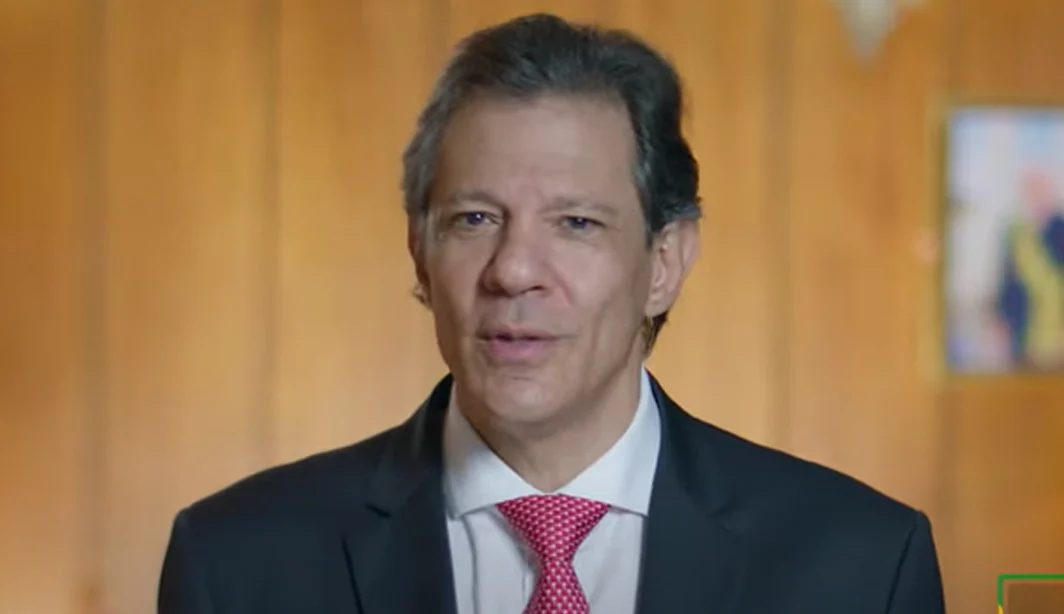 Governo anuncia isenção de IR para quem ganha até R$ 5 mil