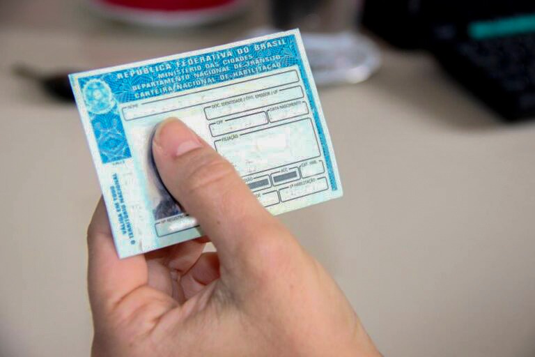 Termina neste domingo (31) o prazo para utilização de CNHs vencidas em julho de 2021