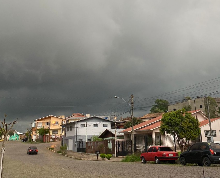 Ciclone extratropical se forma na costa gaúcha e catarinense nesta quarta