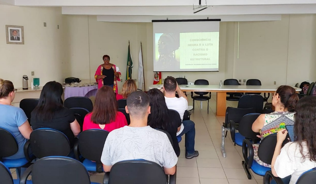 Consciência Negra é tema de palestra e será celebrada como feriado nacional
