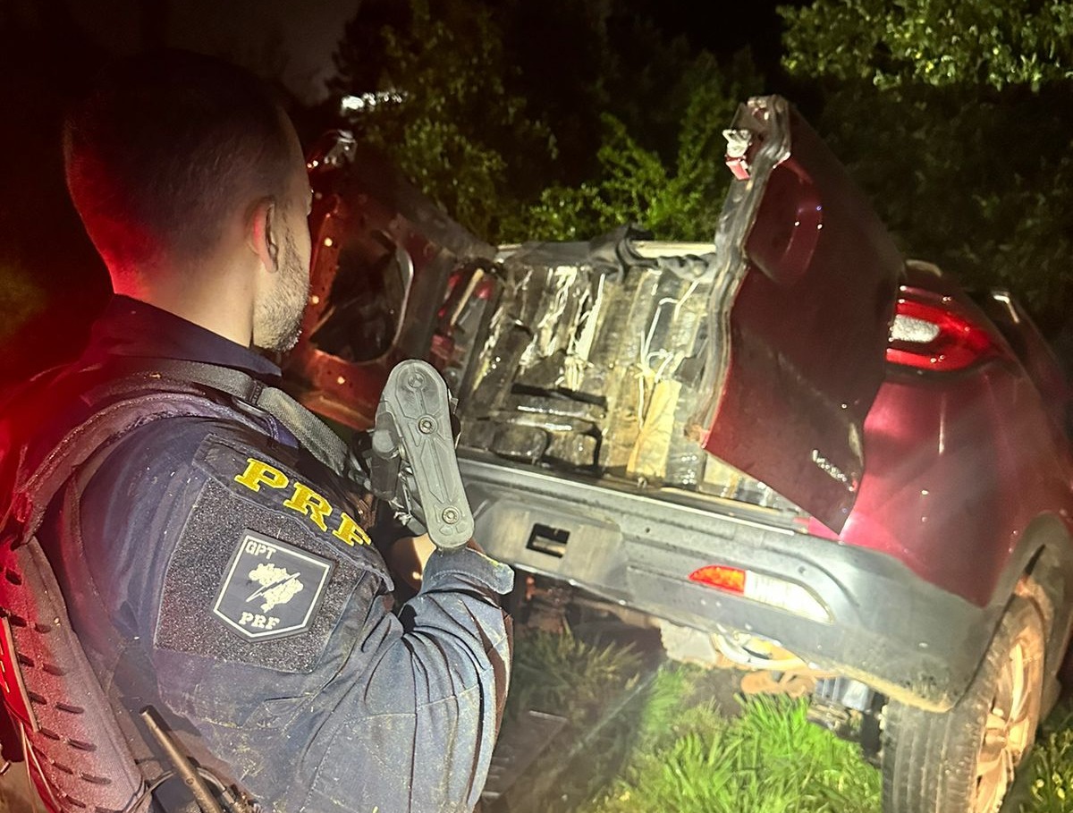 PRF apreende quase uma tonelada de maconha em Farroupilha