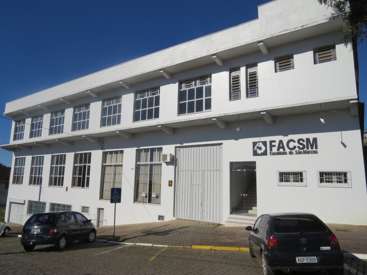 Covid-19: Facsm se adapta e alunos têm aulas a distância