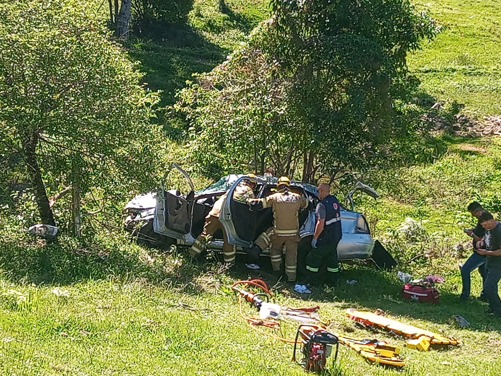 Acidente na VRS 315: vítimas levemente feridas após saída de pista