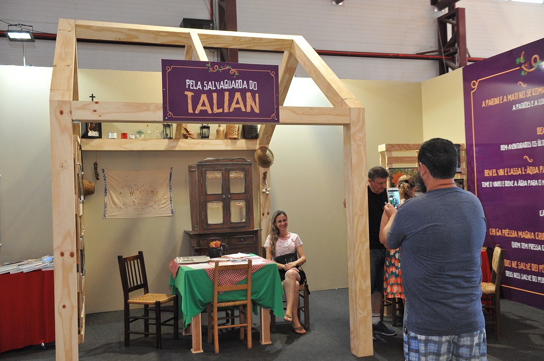 Espaço do Talian resgata idioma na Festa da Uva 2019