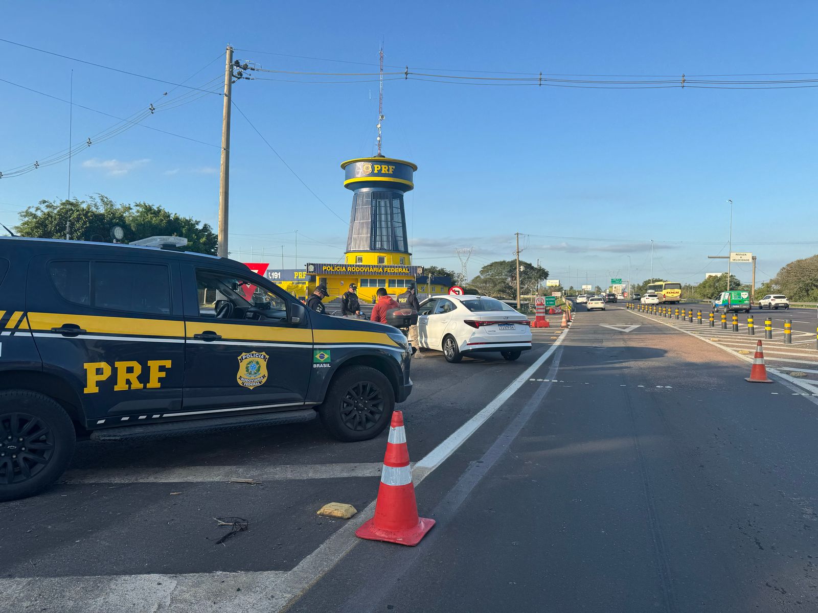 Mais de 3 mil infrações e 41 prisões marcam operação da PRF nas rodovias federais do RS durante o feriadão
