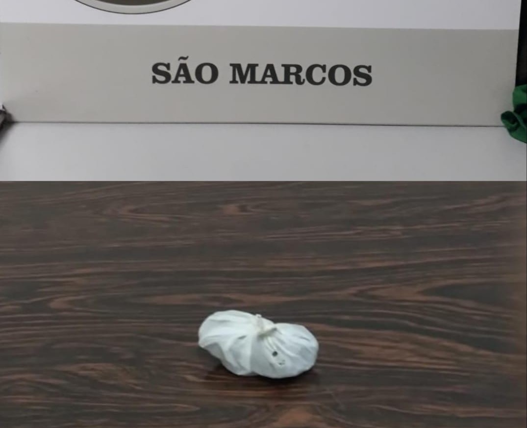 Dois homens foram presos por tráfico de entorpecentes nesta quinta em São Marcos
