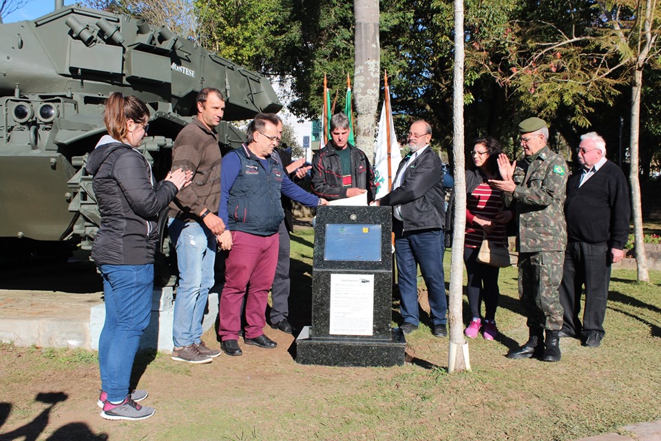 Exército Brasileiro homenageia ex-combatentes