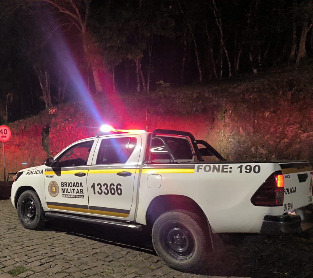 Dois homens são presos por desobediência e resistência em São Marcos