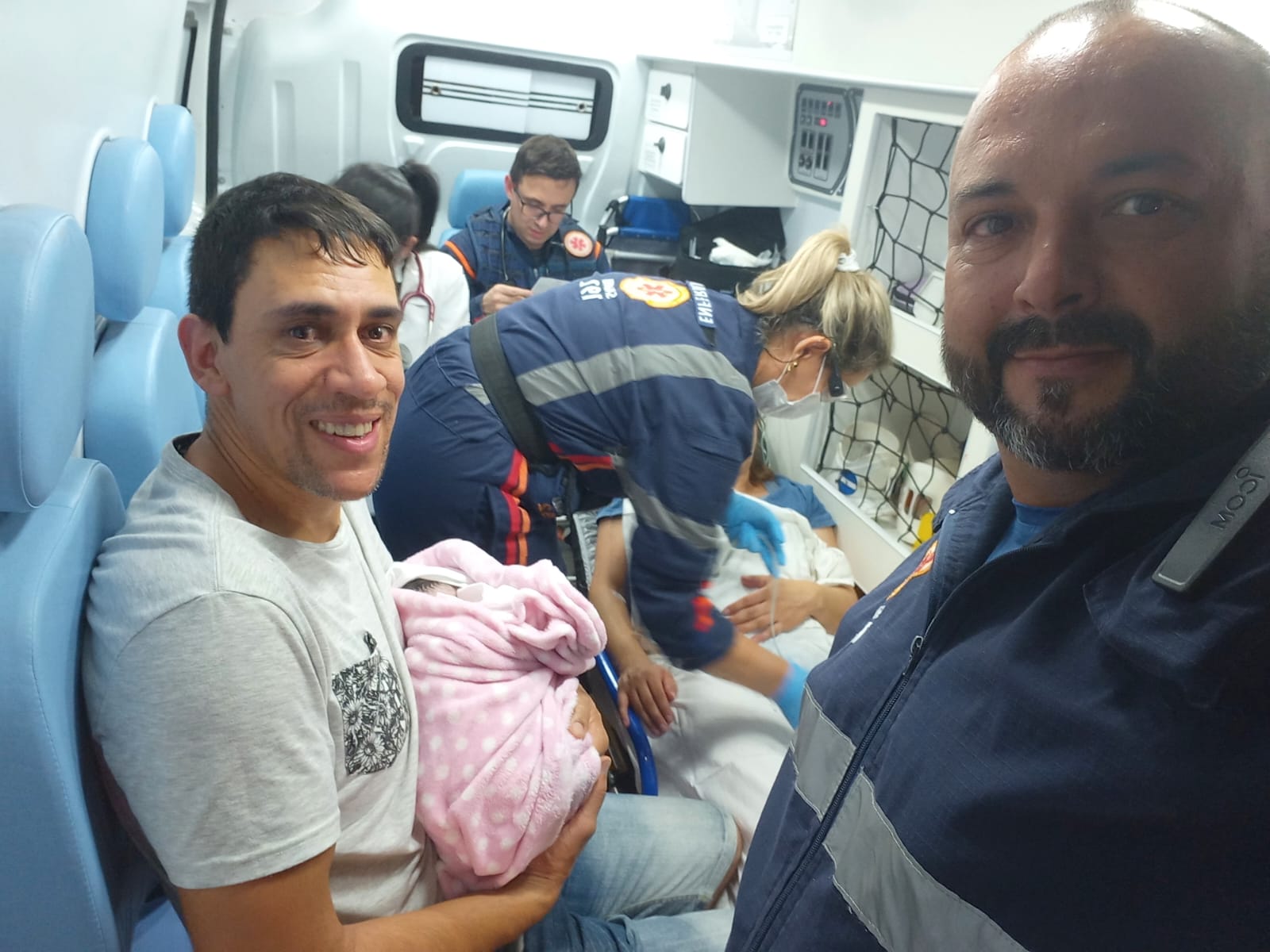 Nascimento de bebê em ambulância confirma desafios obstétricos em São Marcos