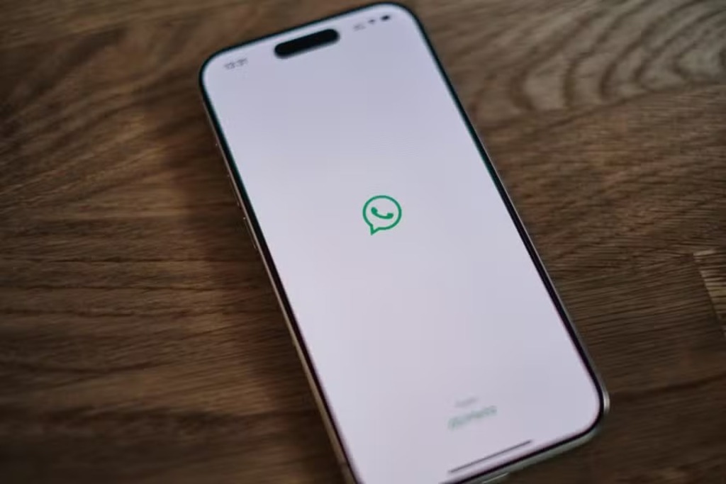 Novo vírus rouba dados bancários de brasileiros pelo WhatsApp