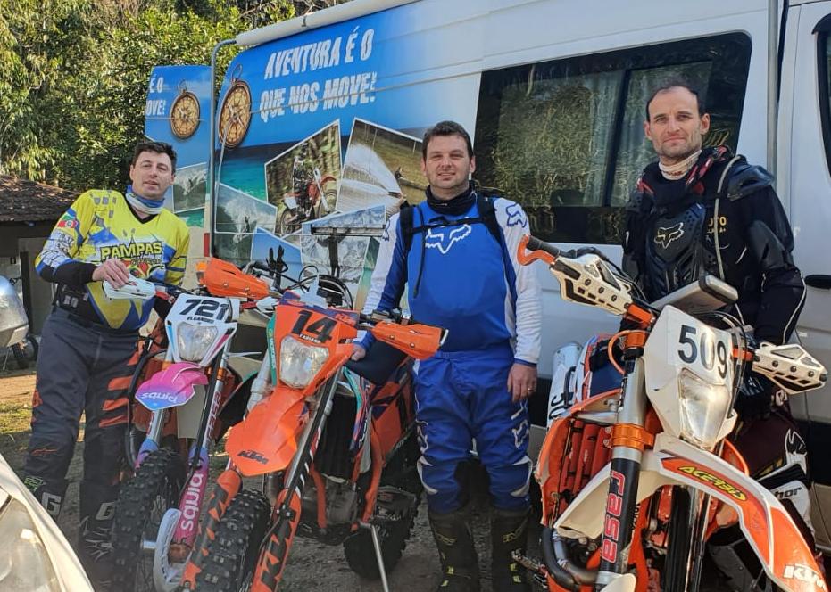 Parceiros da Lama participa de prova de Enduro em Rolante