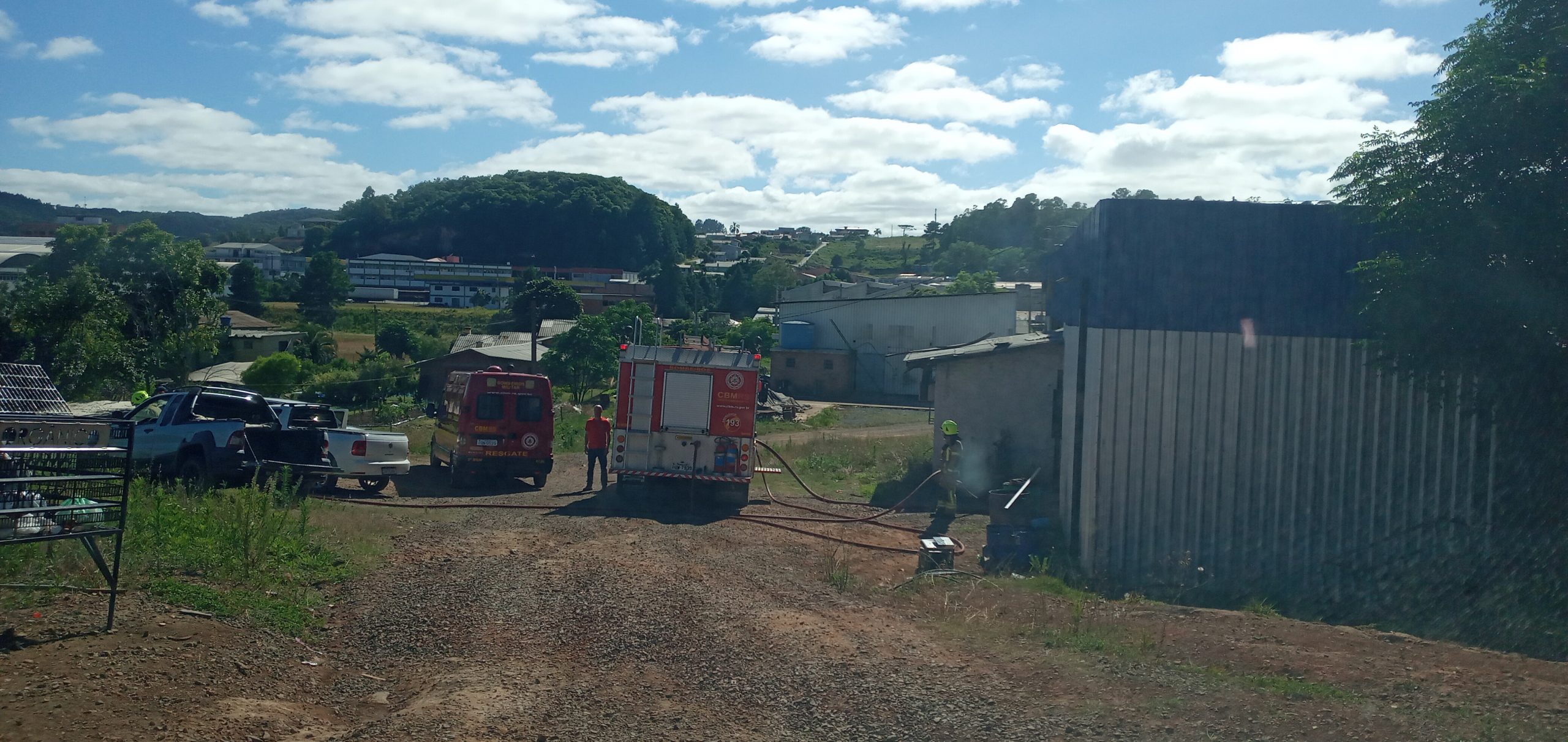 Bombeiros registraram princípio de incêndio em fábrica esta manhã