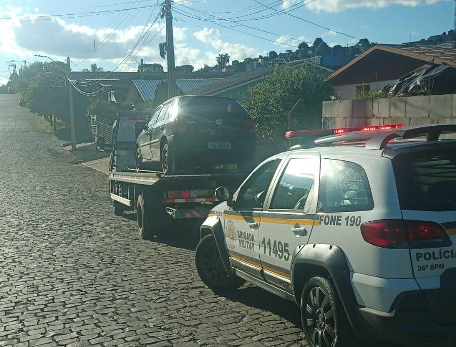Brigada Militar de São Marcos prende duas pessoas e recolhe três veículos durante Plano Tático Operacional