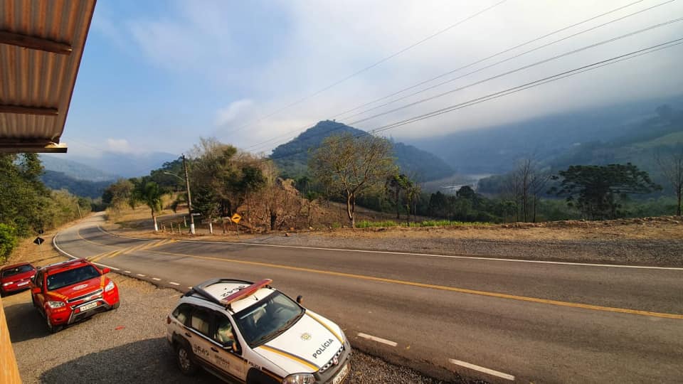 Defesa Civil municipal realiza operação para desocupação das margens do Rio das Antas
