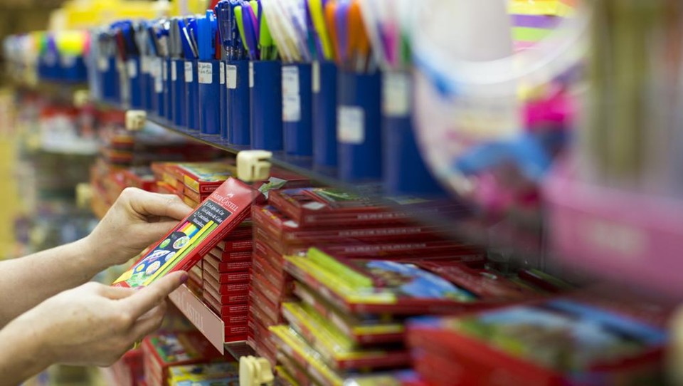 Pesquisa do Procon RS revela variação de mais de 1.500% nos preços de material escolar