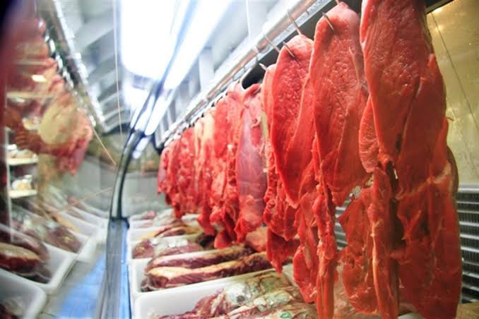 Preço da carne deve cair 4% em 2023, aponta estudo