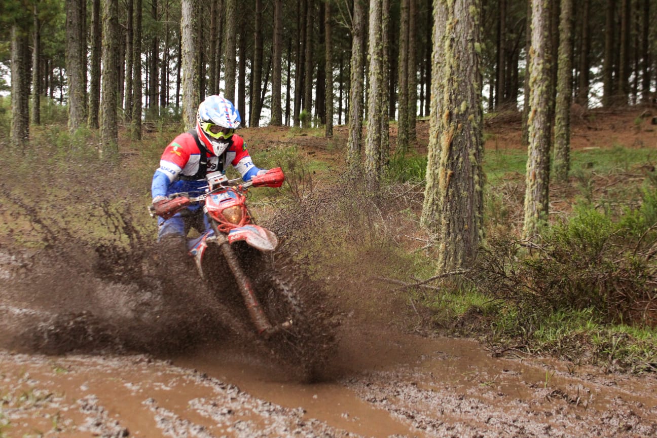 Pilotos de São Marcos encaram 25º Enduro dos Pampas