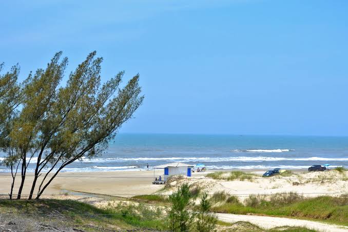 Boletim de Balneabilidade aponta três pontos impróprios para banho nesta semana