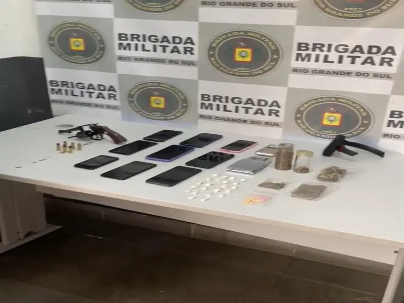 PRF e Brigada Militar resgatam homem sequestrado e prendem cinco criminosos em Caxias do Sul