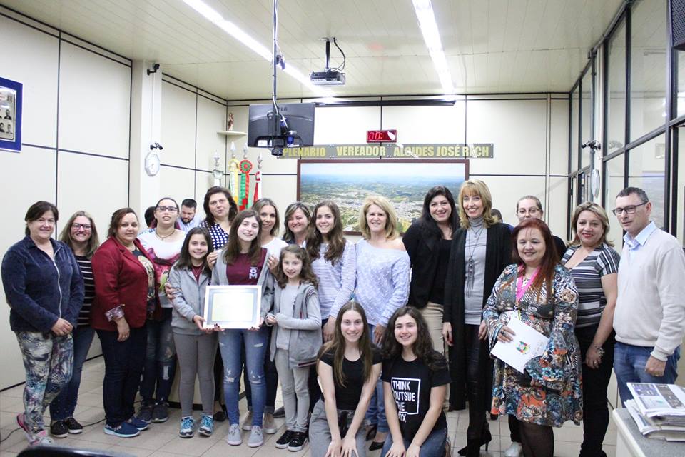 Escola Orestes Manfro foi homenageada em Ato Solene por classificação no IDEB
