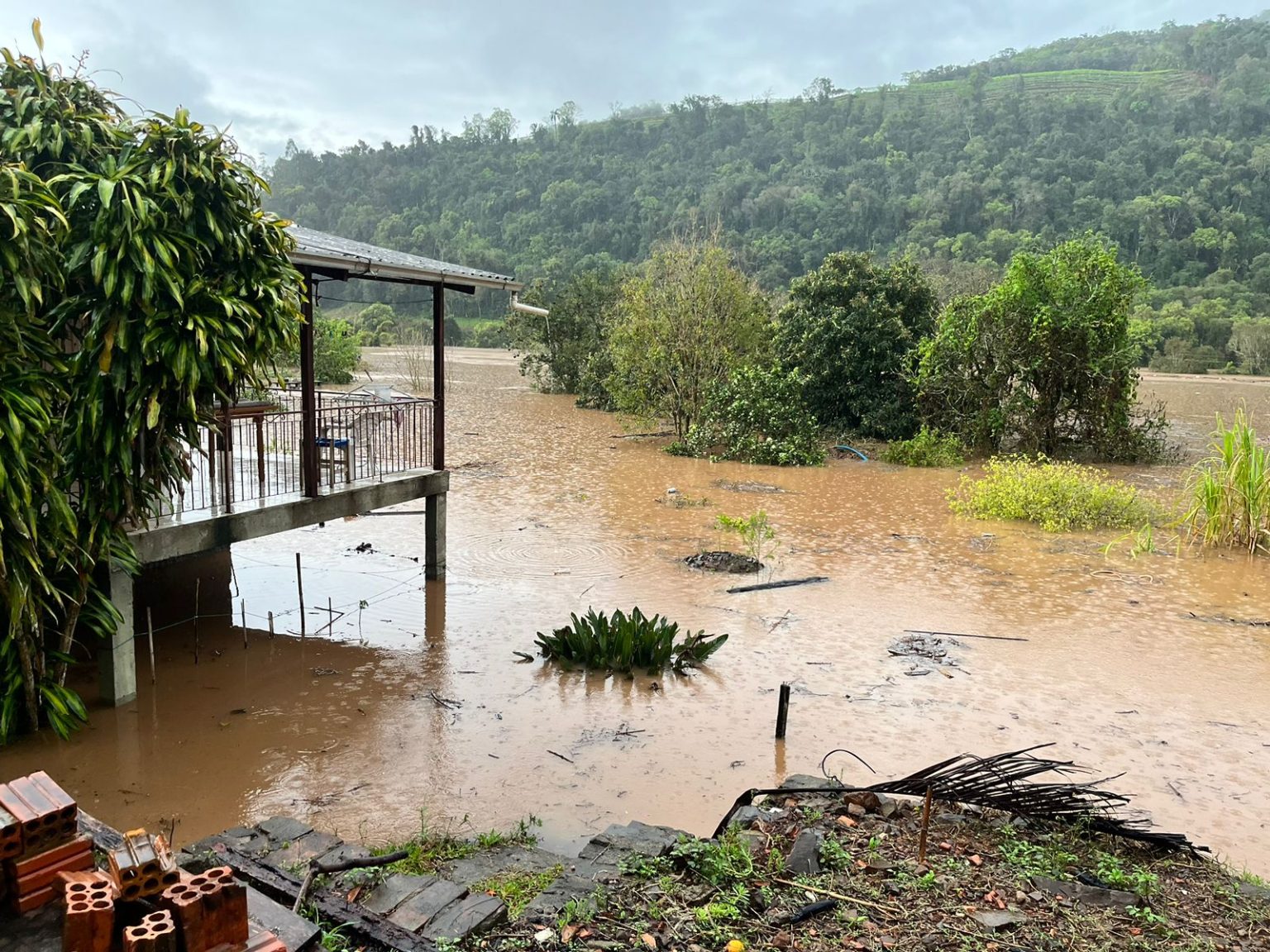 Ceran recomenda evacuação de moradias às margens do Rio das Antas