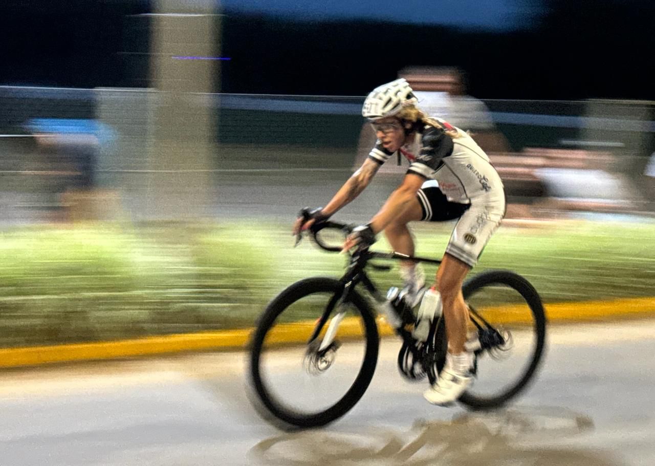 Ciclista são-marquense, Naura Rech conquista vitória expressiva na Clássica Noturna em Carlos Barbosa
