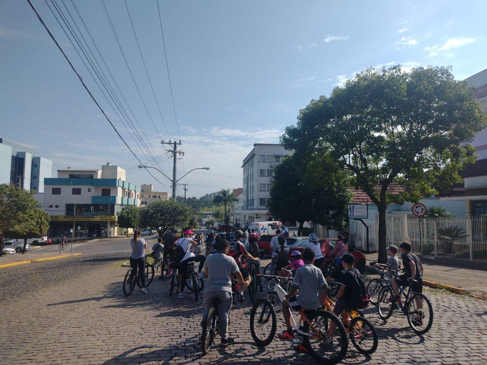 Escola Maranhão celebra 86 anos com passeio ciclístico e caminhada neste sábado (23)