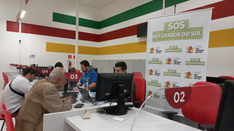 Cerca de 25 mil famílias devem receber cartão pré-pago com doações de pix até primeira quinzena de junho