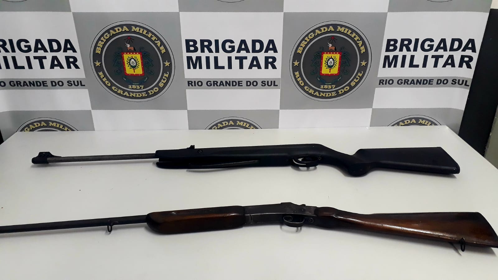 Homem foi preso por porte ilegal de arma de fogo neste sábado em São Marcos