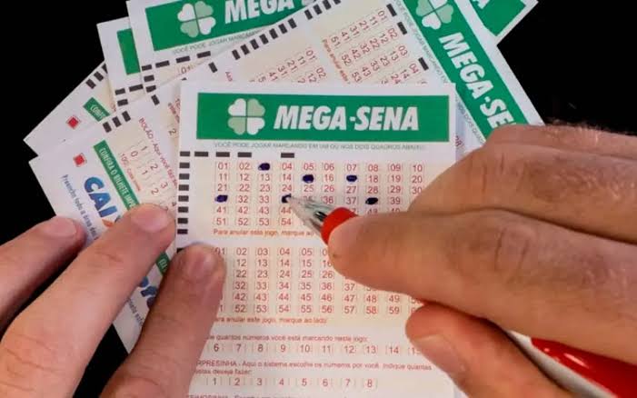 Ninguém acerta seis dezenas e Mega-Sena acumula para R$ 65 milhões