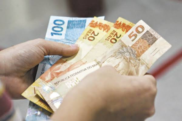 Beneficiários com NIS de final 9 recebem novo Bolsa Família